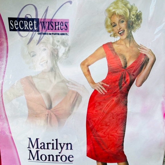 Elegant Red Dress - Picture 2 of 2